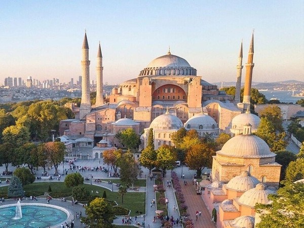 지금은 모스트가 된 소피아대성당