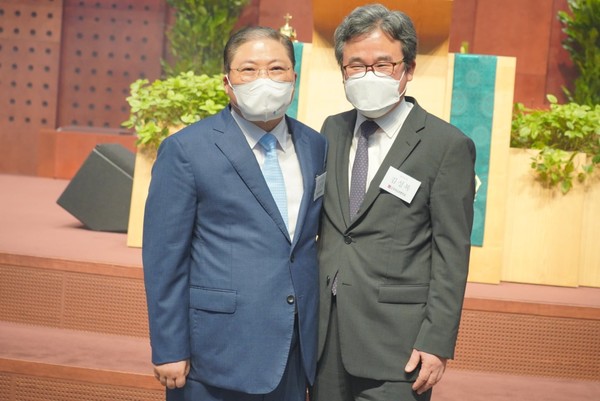 꽃재교회 김성복 목사와 함께