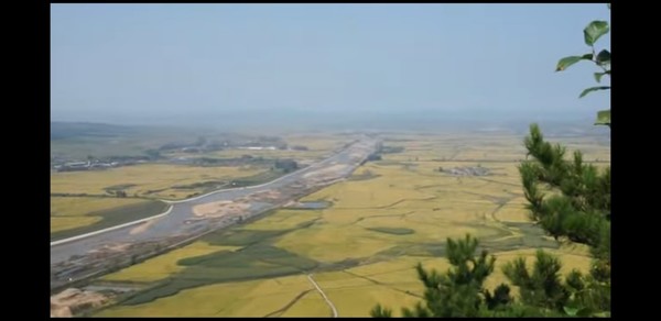 만주 용정 일송정에서 바라보는 해란강