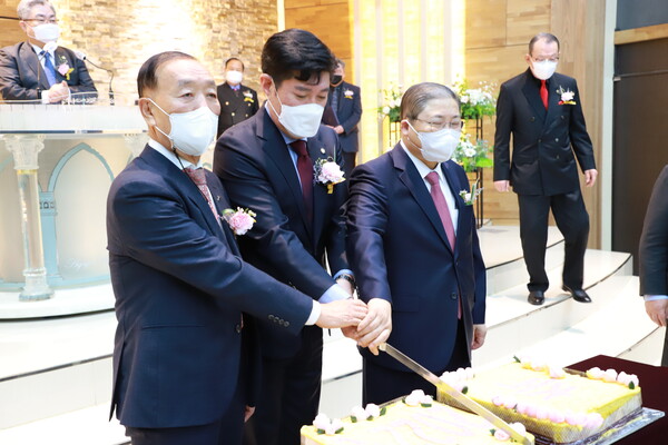 송태섭 한교연 대표, 김현성 한기총 대표, 소강석 통추위원장