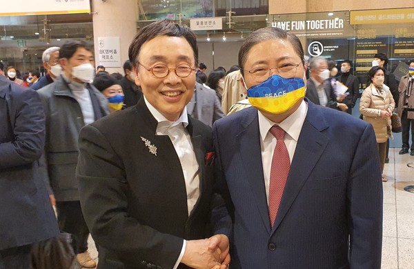 서울팝스오케스트라 하성호 지휘자와 함께