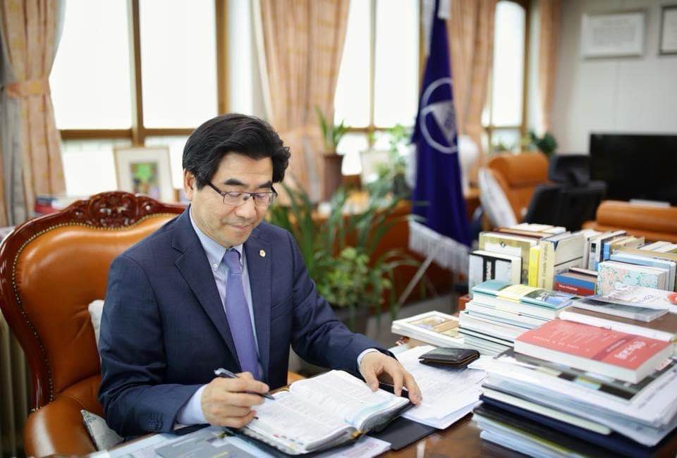    주도홍 박사(전 백석대신대원장, 총신대 초빙교수, 총신대 74학번)