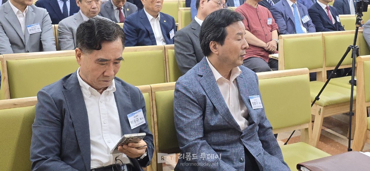  항상 빠쁘신 총무님