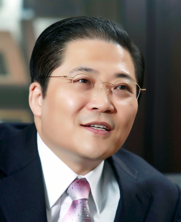   제13회 황순원문학상 시인상 수상자 詩人 소강석 목사