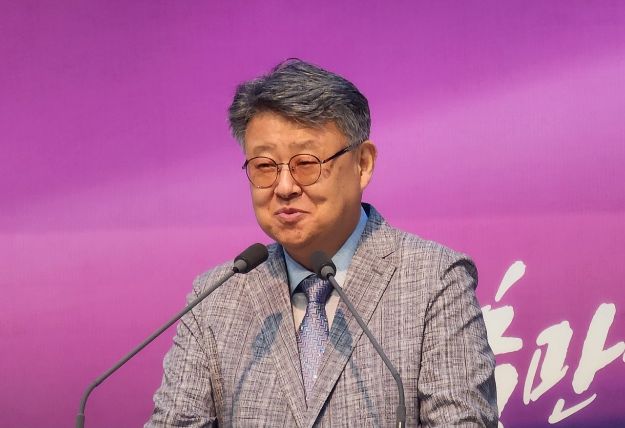  축사하는 김종혁 부총회장