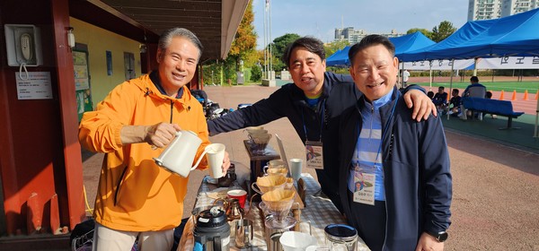   커피로 섬기는 전도 봉사 섬김 사역 현장, 바리스타 신규태 목사(평북노회)