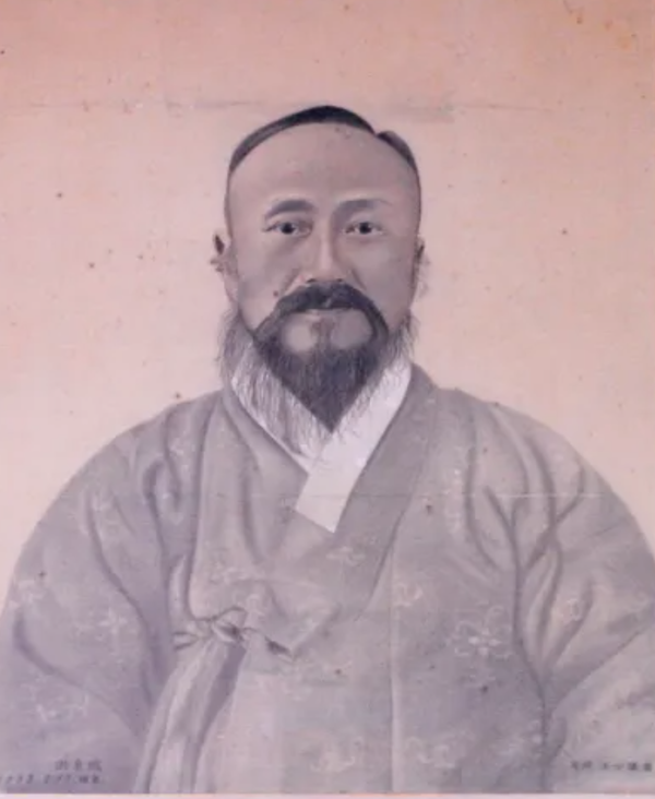 유창한 외국어 실력을 살려 번역가로도 활동했는데 '찬송가의 한국어 번역본'과 1908년 '걸리버 여행기', 아이소포스의 '이솝 우화'를 한국어로 번역하여 한국인들에게 소개하였다.