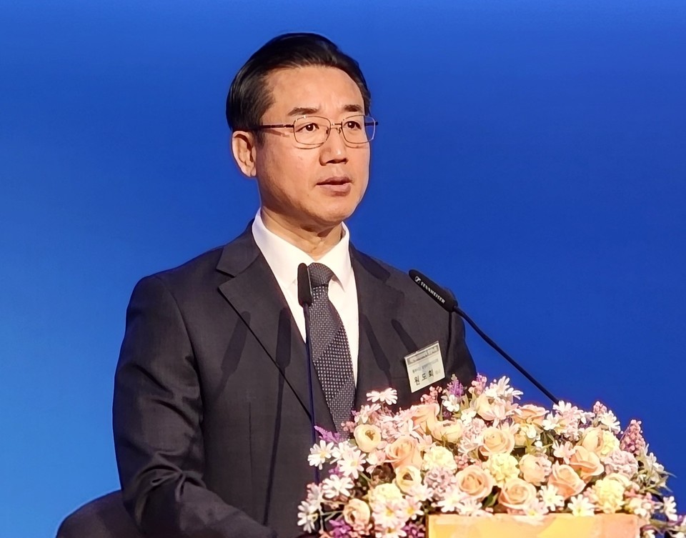  사회 원도희 목사