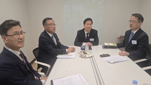 .   교육부 임원회의