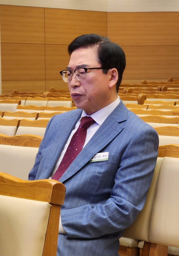  국제신사 남서호 목사