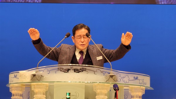  춛로 마칩니다. 장순직 명예회장